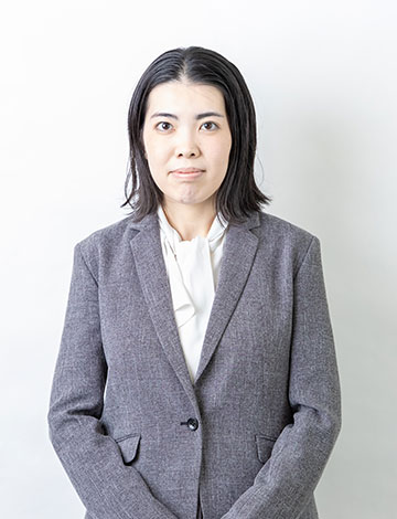 行政書士・花田咲希